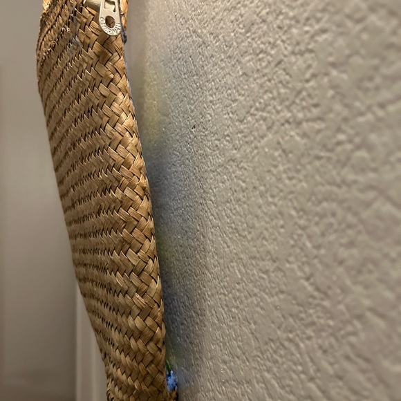 SG Saigon Handi Craft straw purse hand painted. Zipper - Picture 6 of 11